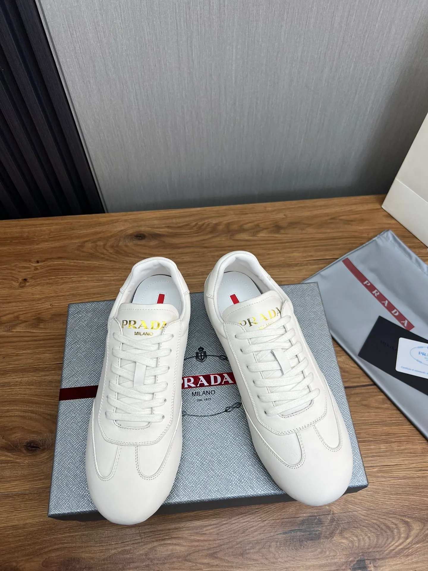 Men's shoes 💰520💰 [PRADA] Men's shoes are popular in the counter, official website is synchronized, 1 high-quality shipment ✔️Original cowhide spliced ​​with high-end waterproof cloth + cowhide lining, 1🆚1 replica, original sole, 38-45 (45 customized, non-refundable)
